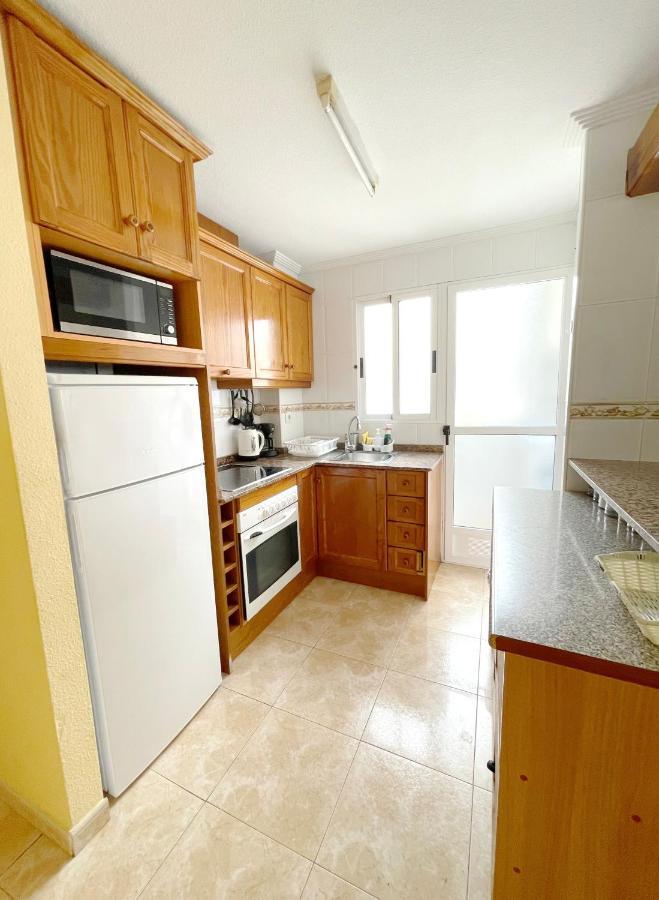 Daniela Apartament Torrevieja Exteriör bild
