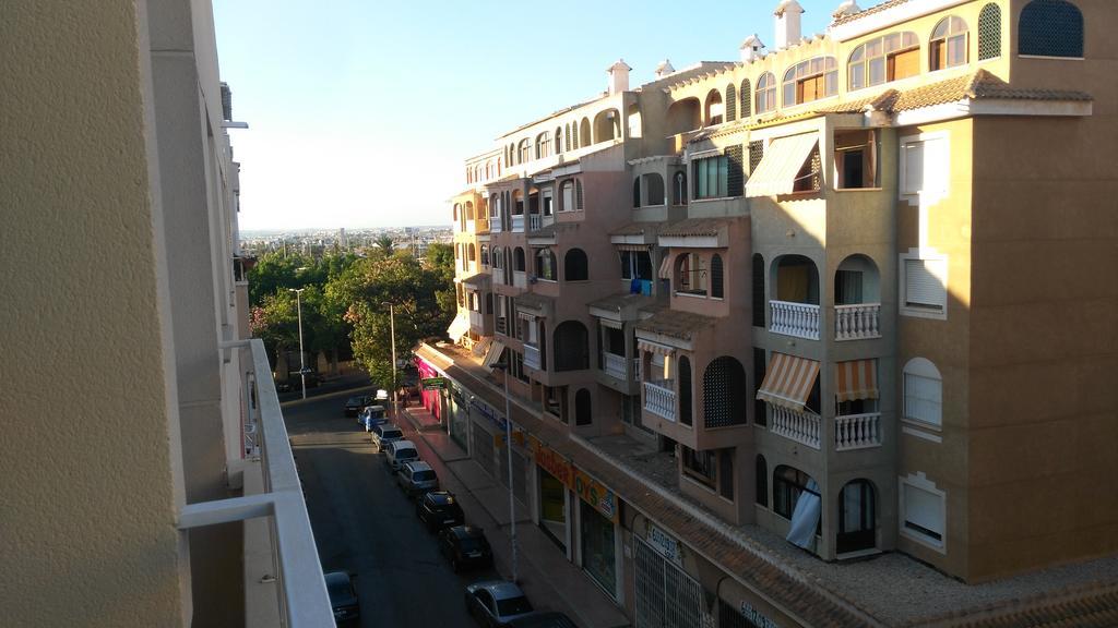 Daniela Apartament Torrevieja Exteriör bild